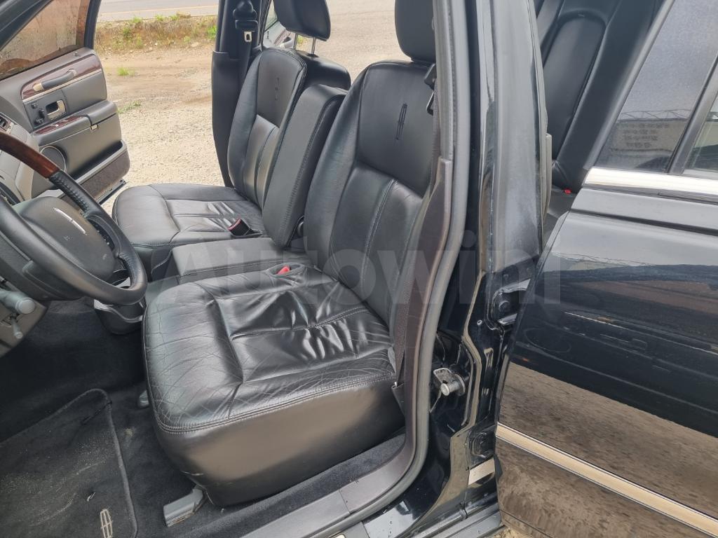 2010 LINCOLN TOWN CAR 5SET - 20