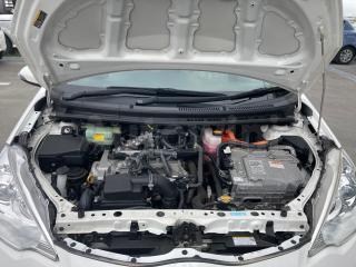 2015 TOYOTA HYBRID L - 17