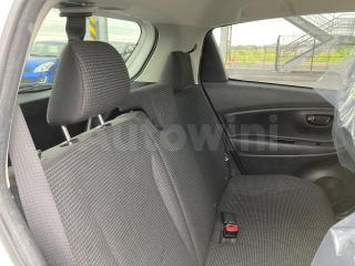 2015 TOYOTA VITZ F - 14