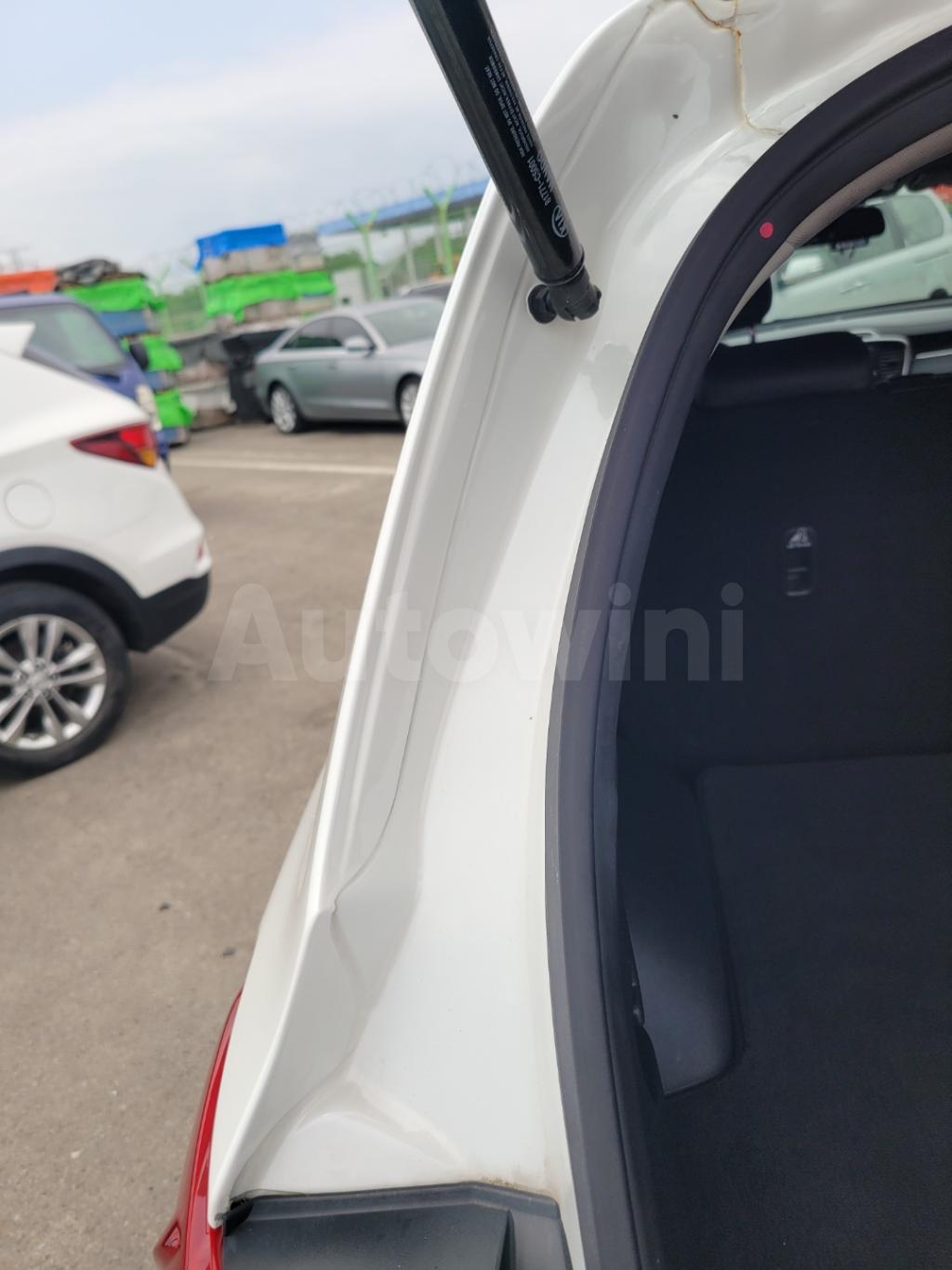 2015 KIA  SORENTO 2.0 NO ACCIDENT - 12