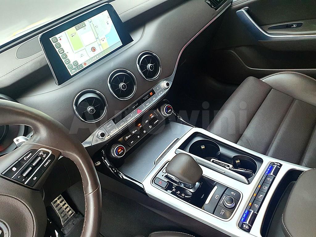 2019 KIA STINGER 2.0 TURBO 2WD PLATINUM - 10