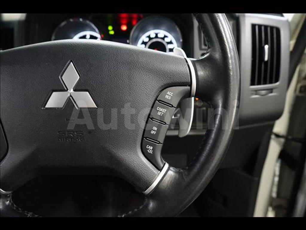 CV1W-1208622 2017 MITSUBISHI DELICA-5