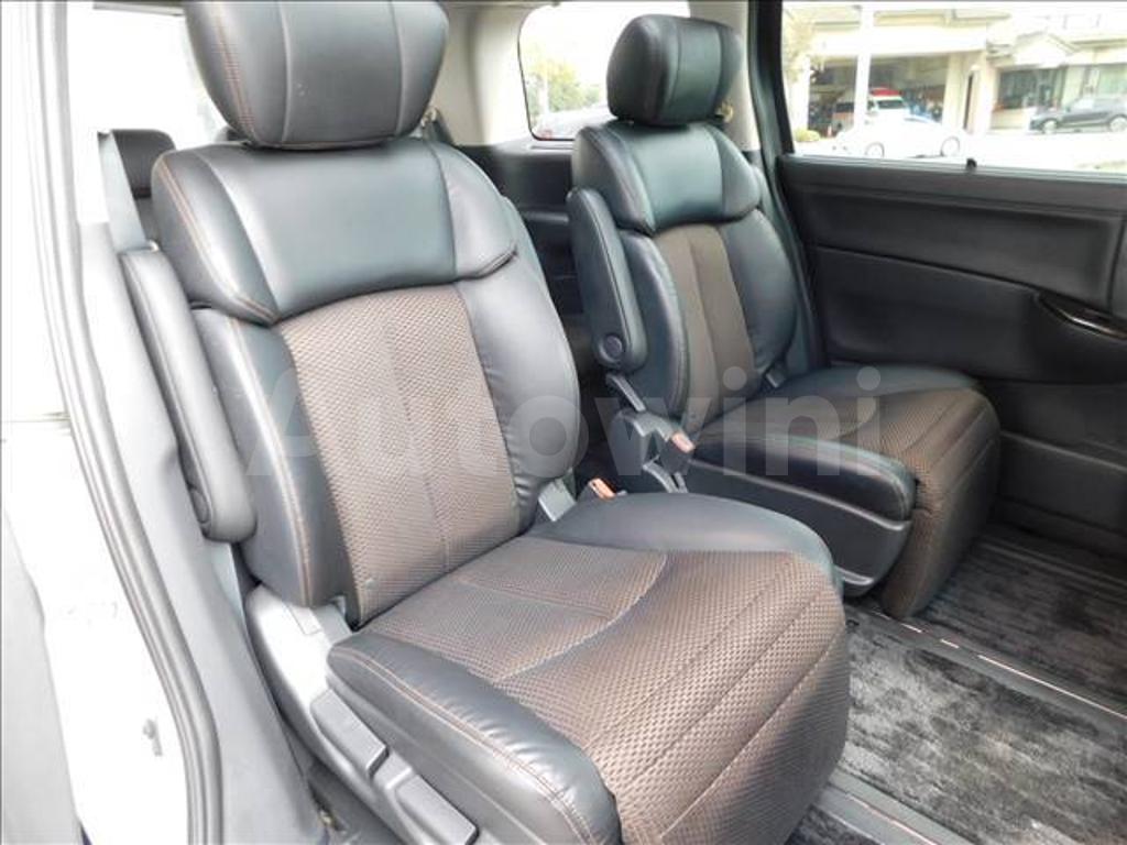 2011 NISSAN ELGRAND - 7