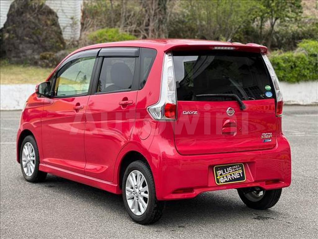 B21W-0211430 2015 NISSAN DAYZ-2