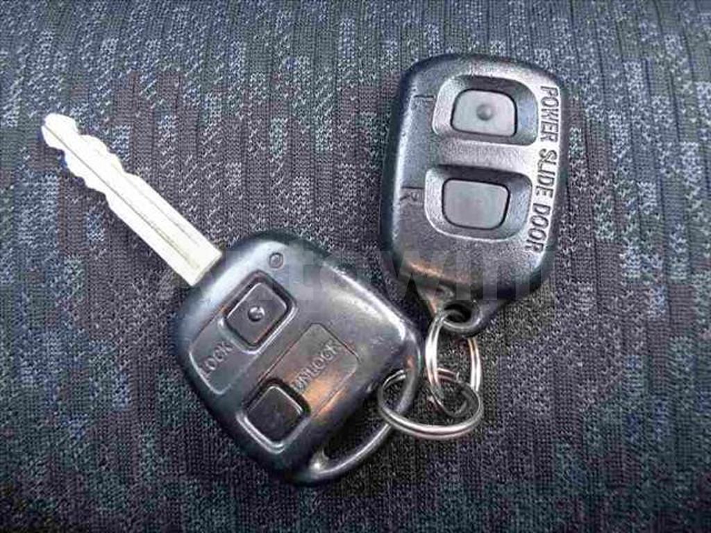 NCP81-5151269 2011 TOYOTA SIENTA-5