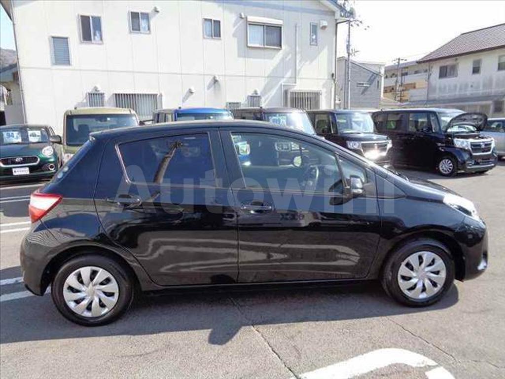 2017 TOYOTA VITZ - 10