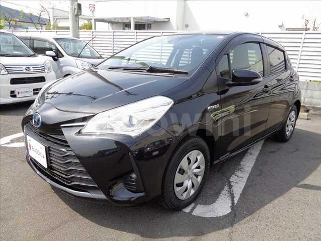 2017 TOYOTA VITZ - 9