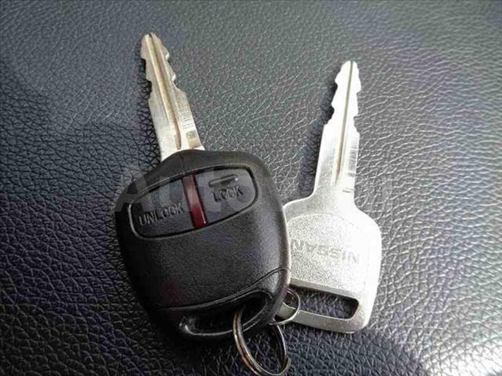 B21W-0056529 2013 NISSAN DAYZ-4
