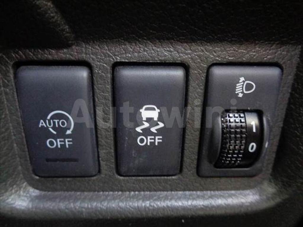 Z12-323331 2017 NISSAN CUBE-4