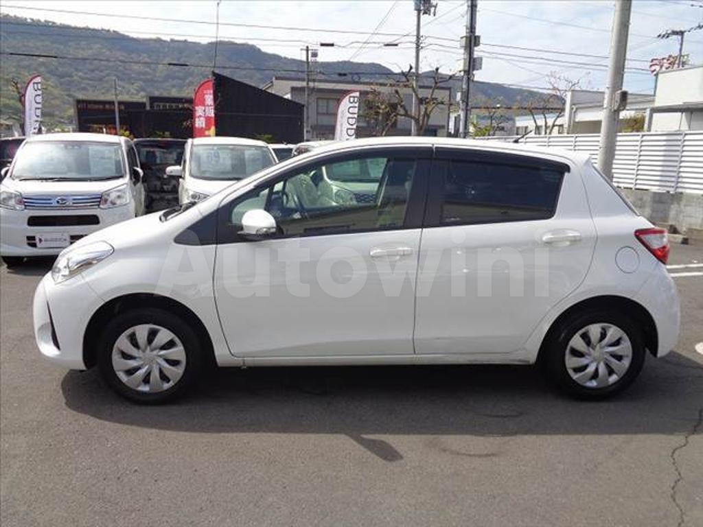 2017 TOYOTA VITZ - 9
