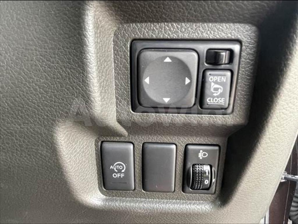 Z12-256371 2013 NISSAN CUBE-3