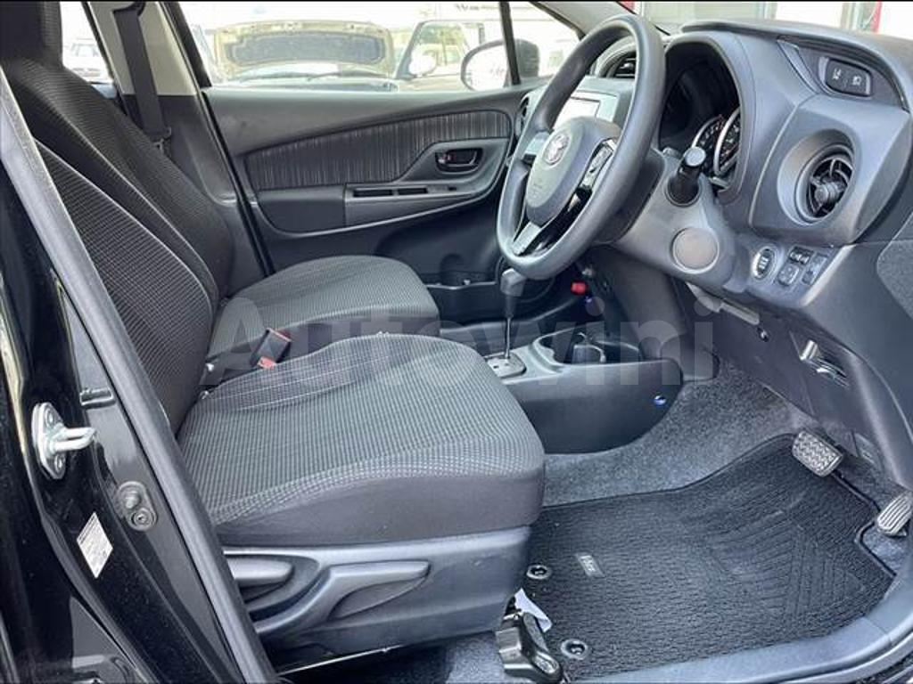 2017 TOYOTA VITZ - 9
