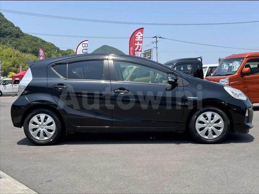 NHP10-6058054 2012 TOYOTA AQUA-5