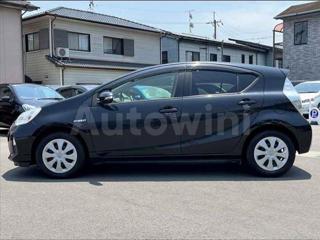 2012 TOYOTA AQUA - 7