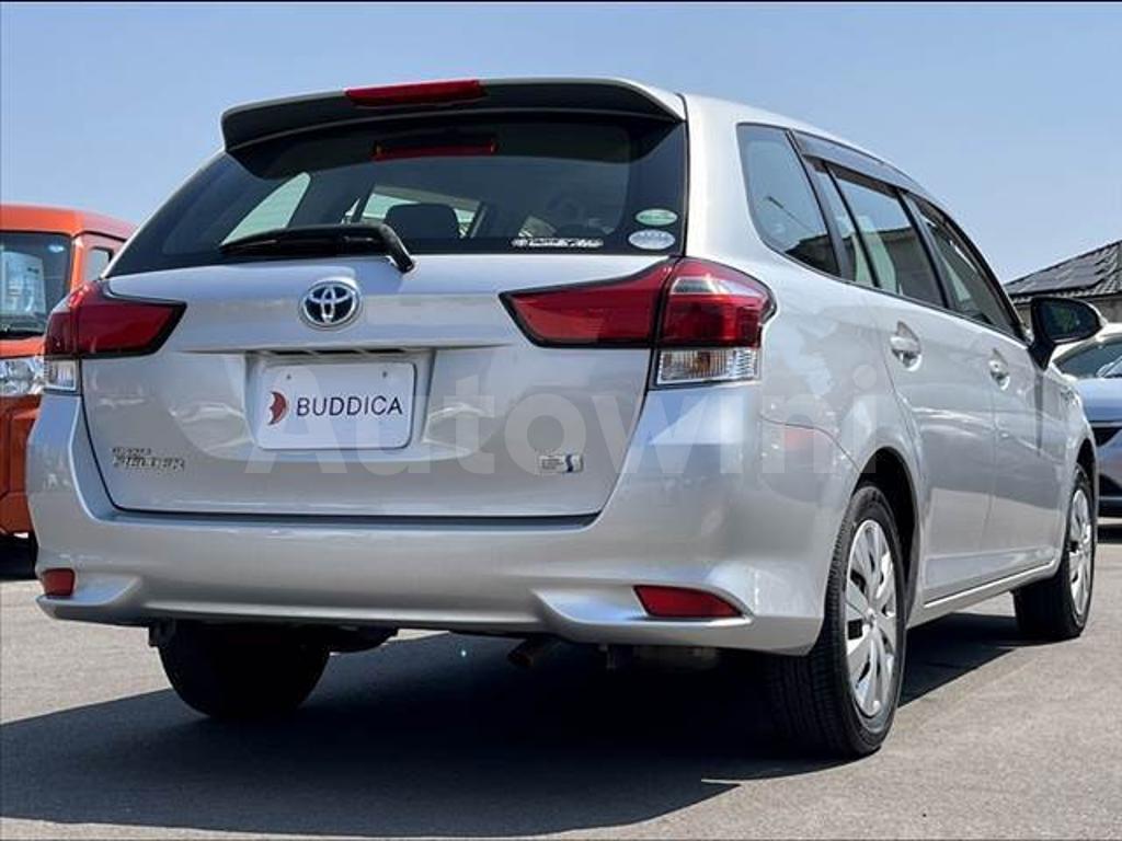 2015 TOYOTA COROLLA FIELDER - 9