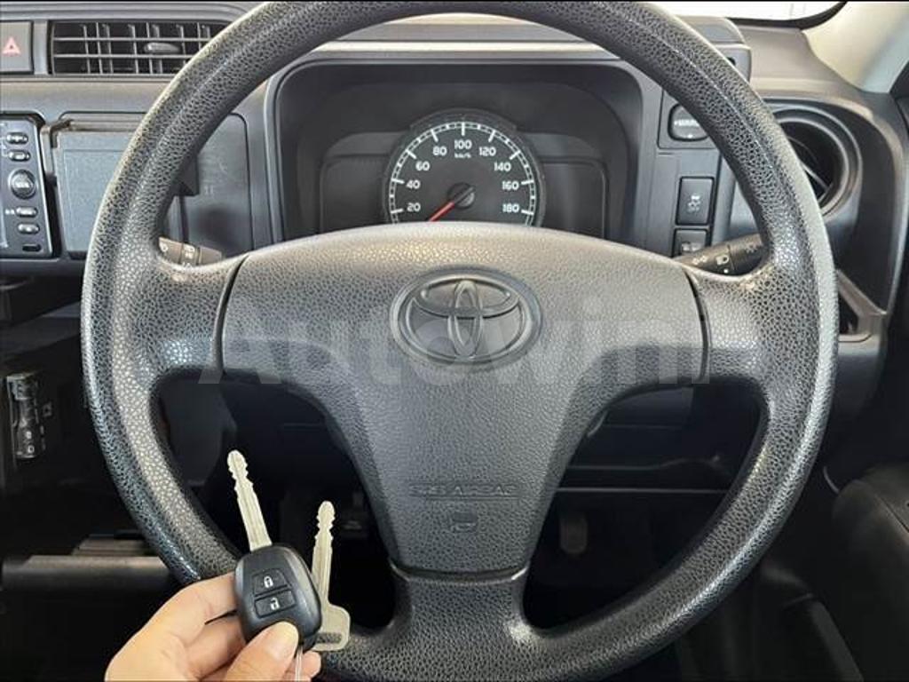 NCP160-0008938 2014 TOYOTA SUCCEED VAN-3