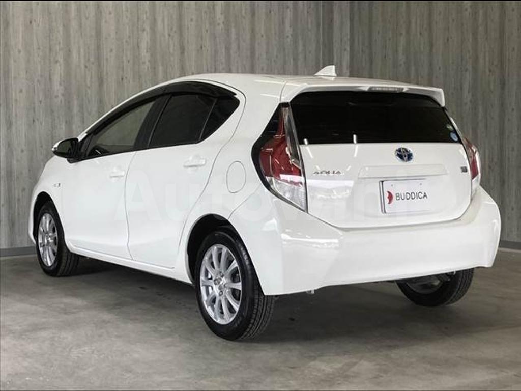 2015 TOYOTA AQUA - 10