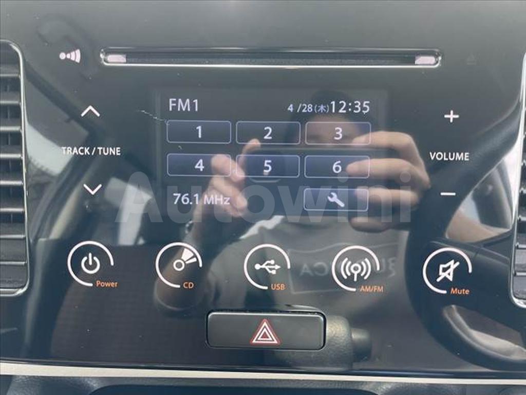 MG33S-106328 2011 NISSAN MOCO-2