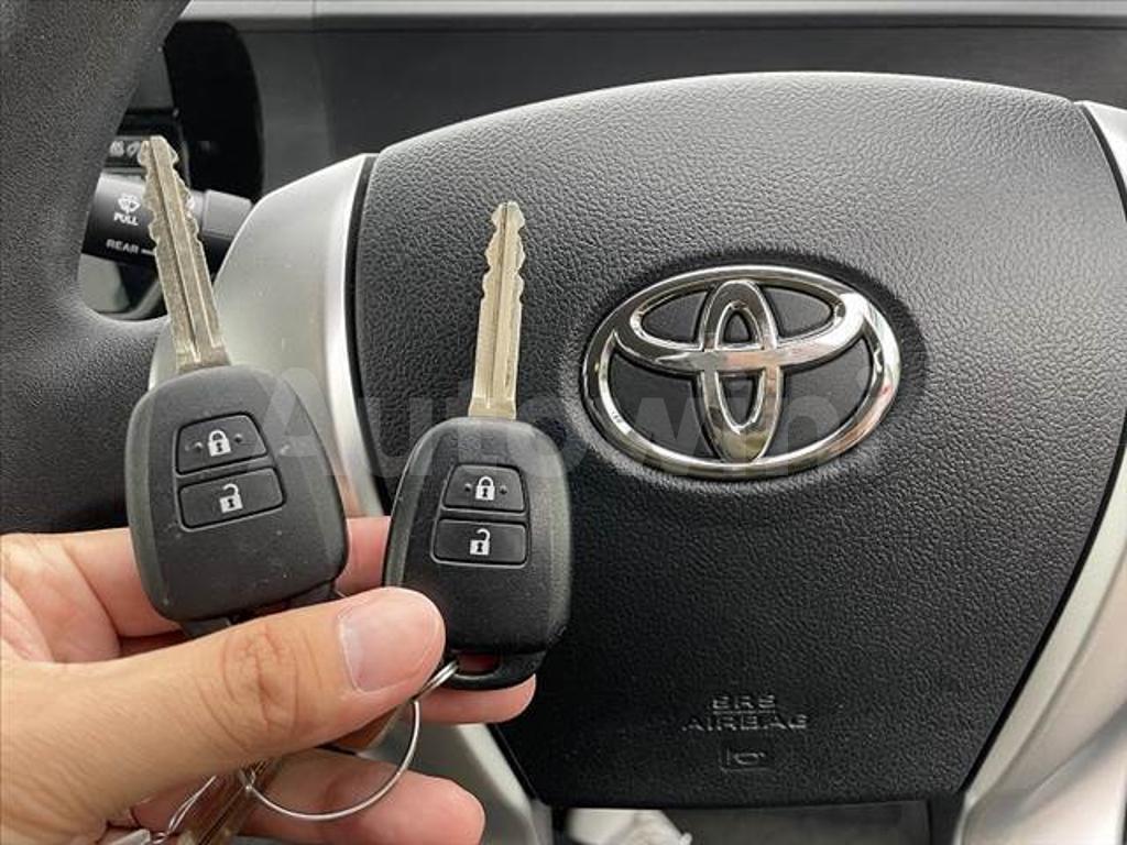 NHP10-6580432 2017 TOYOTA AQUA-3