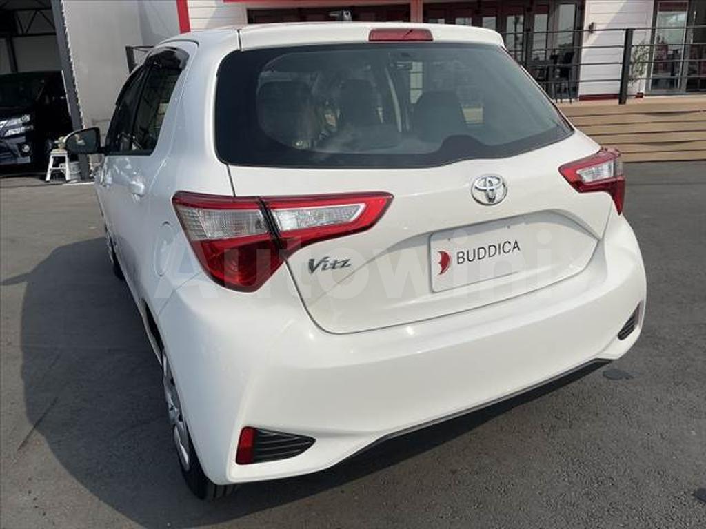 2017 TOYOTA VITZ - 8