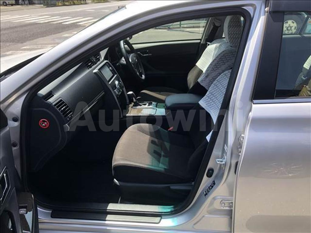 2013 TOYOTA MARK X - 10