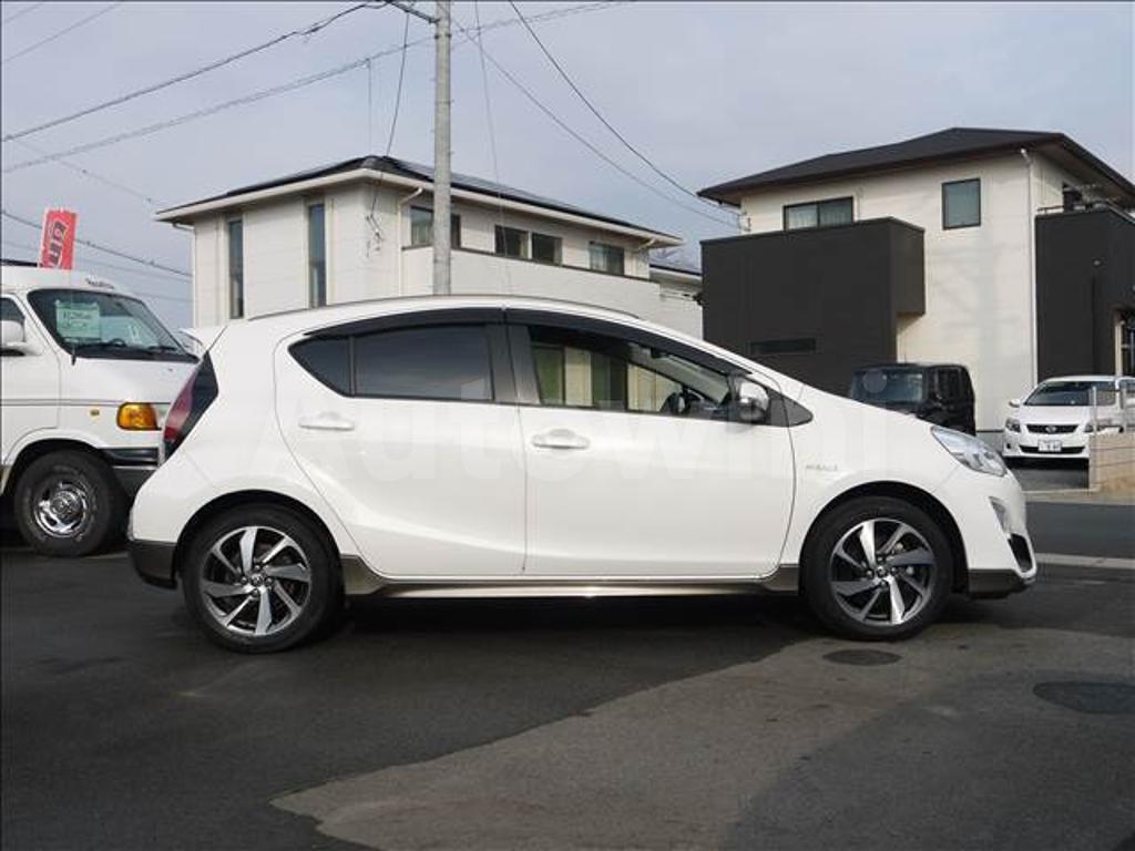NHP10-6381130 2015 TOYOTA AQUA-5