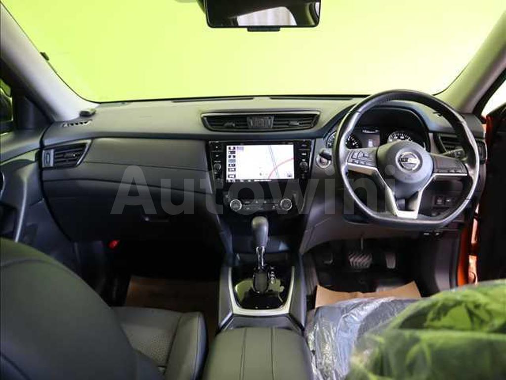 T32-040629 2017 NISSAN X TRAIL-2