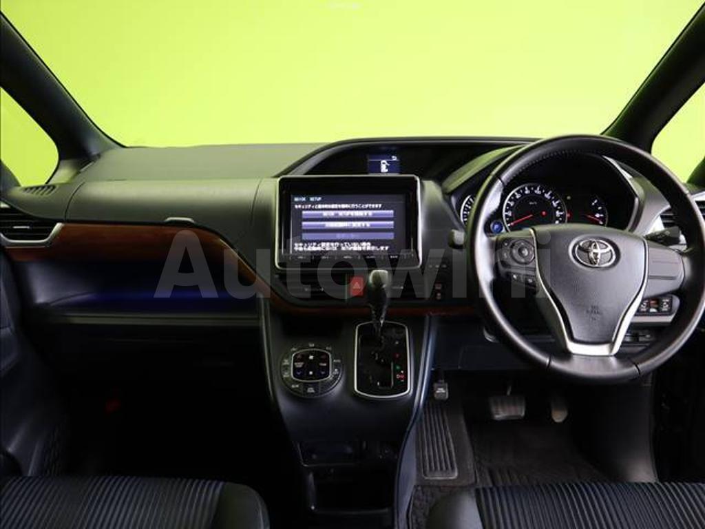 ZRR80-0208271 2016 TOYOTA VOXY-2