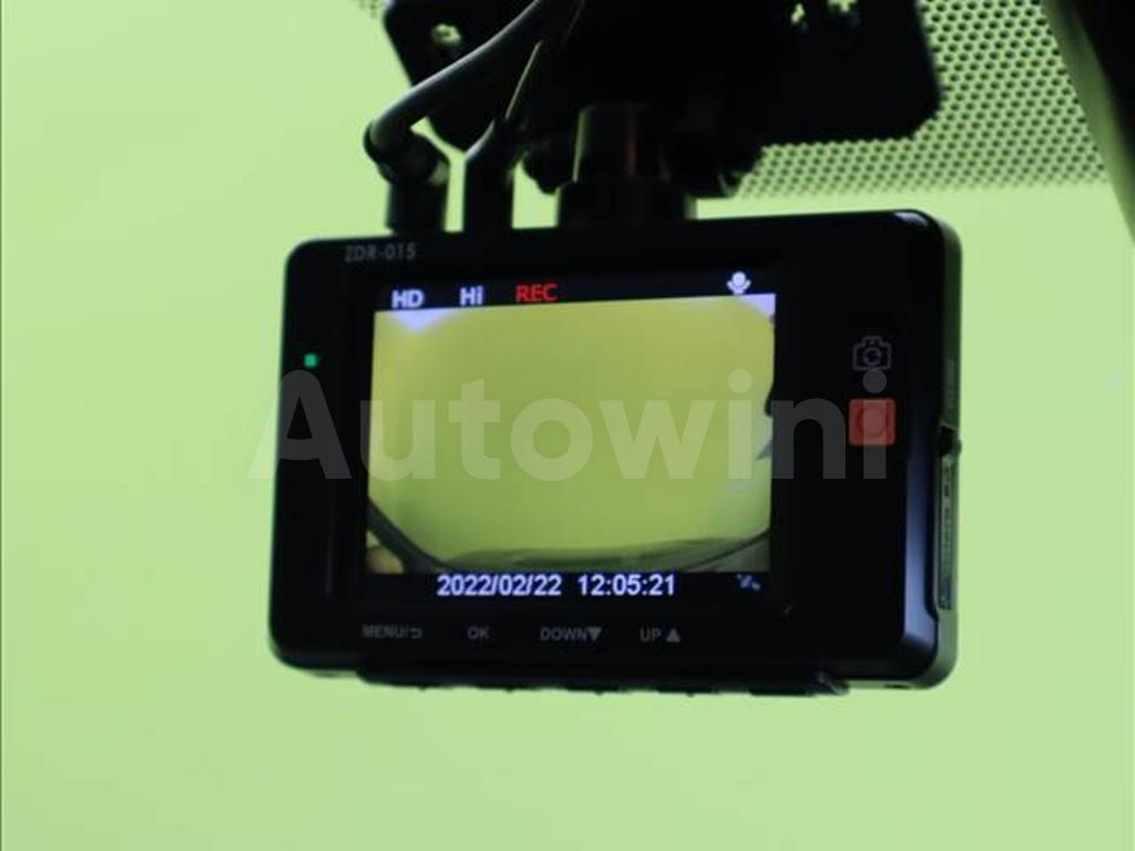 ZRR80-0208271 2016 TOYOTA VOXY-5