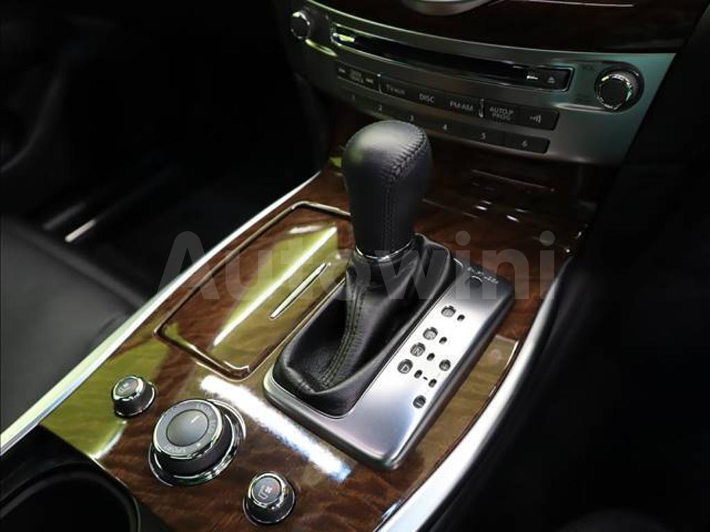 2015 NISSAN FUGA - 8