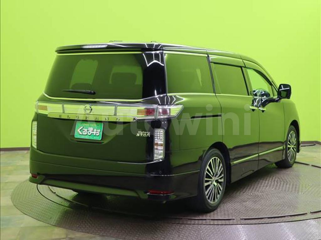 TE52-090450 2017 NISSAN ELGRAND-1