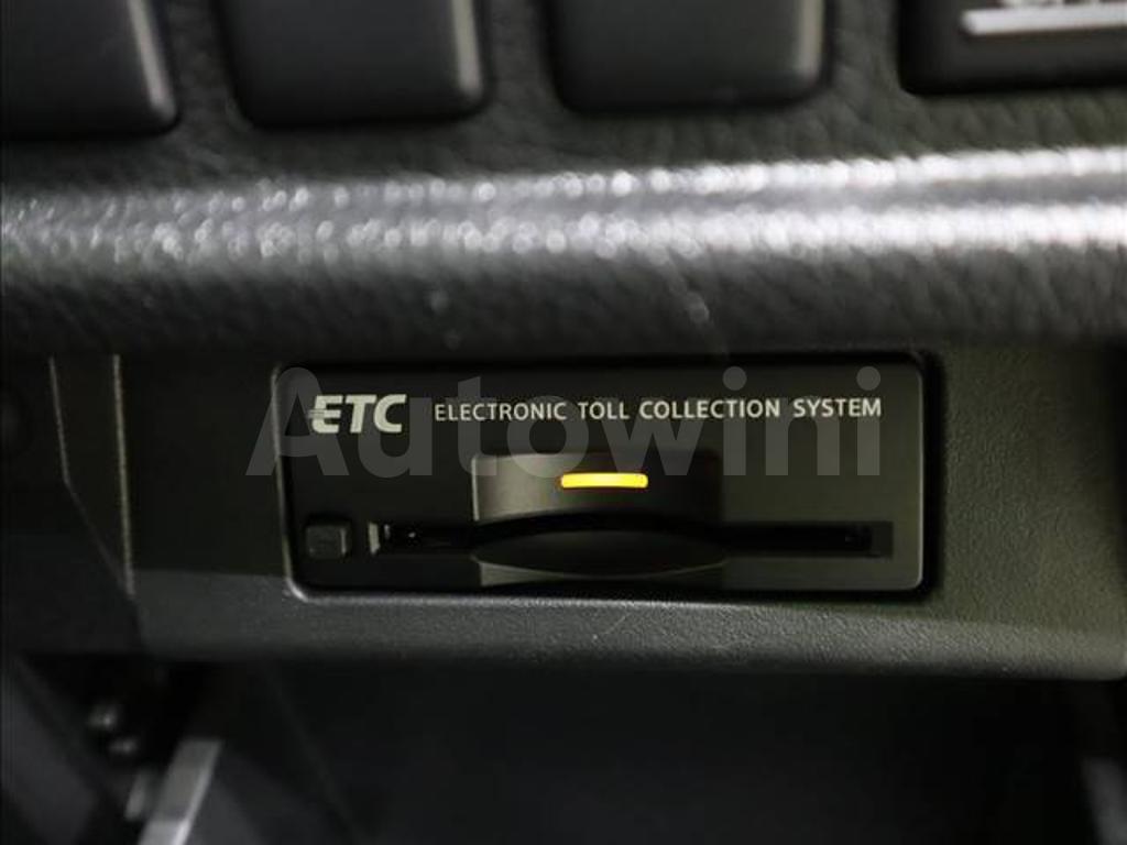 2017 NISSAN ELGRAND - 9