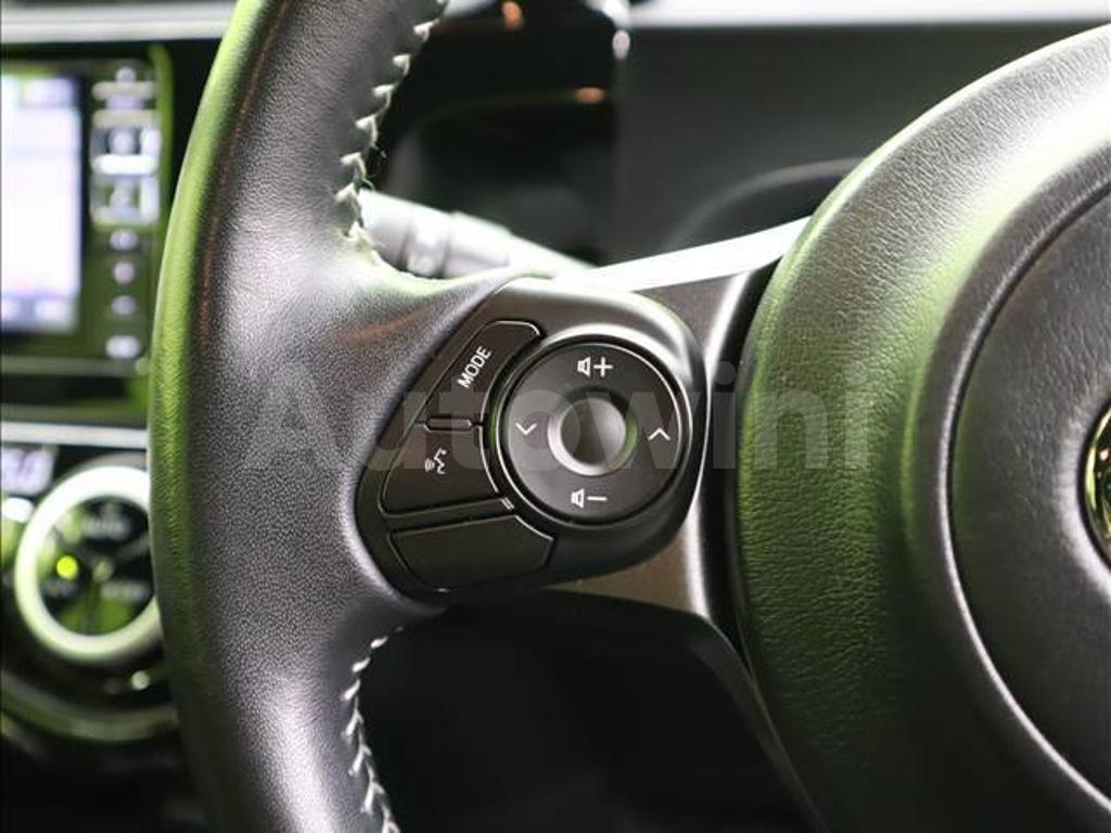 2018 TOYOTA AQUA - 10
