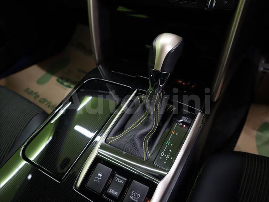 2016 TOYOTA MARK X - 9