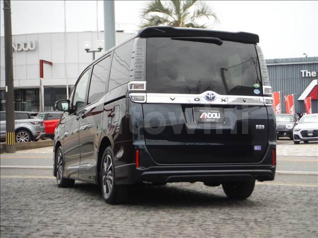 ZWR80-0264811 2017 TOYOTA VOXY-1