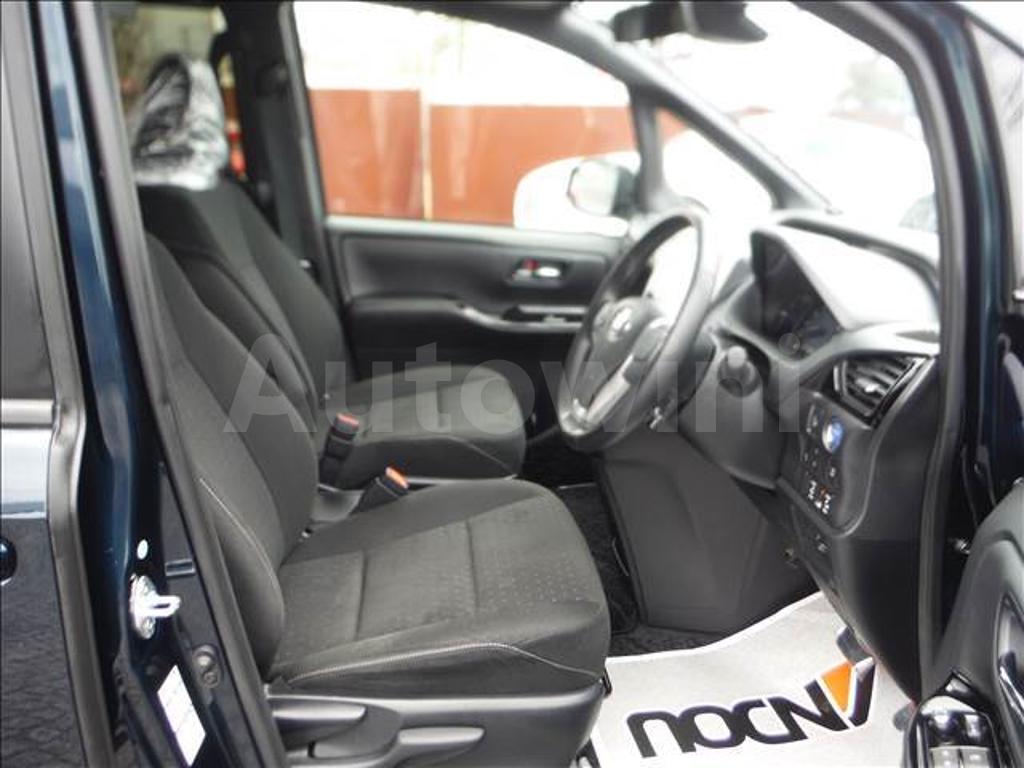 ZWR80-0264811 2017 TOYOTA VOXY-3