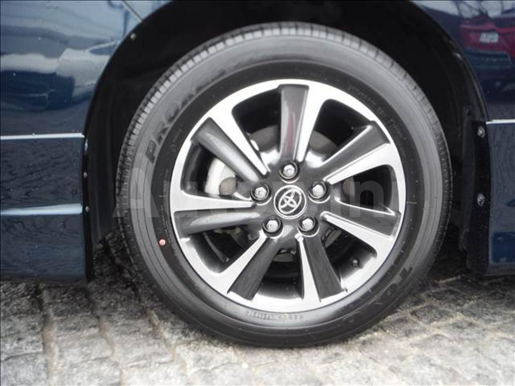 ZWR80-0264811 2017 TOYOTA VOXY-5