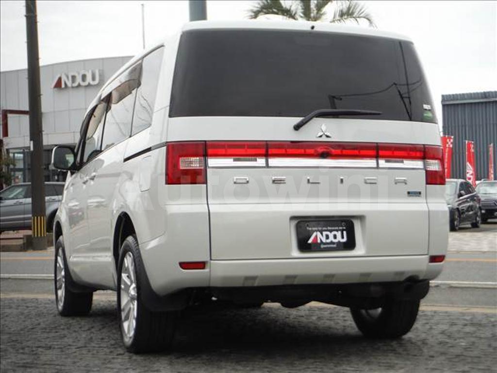 CV1W-0907303 2013 MITSUBISHI DELICA D5-1