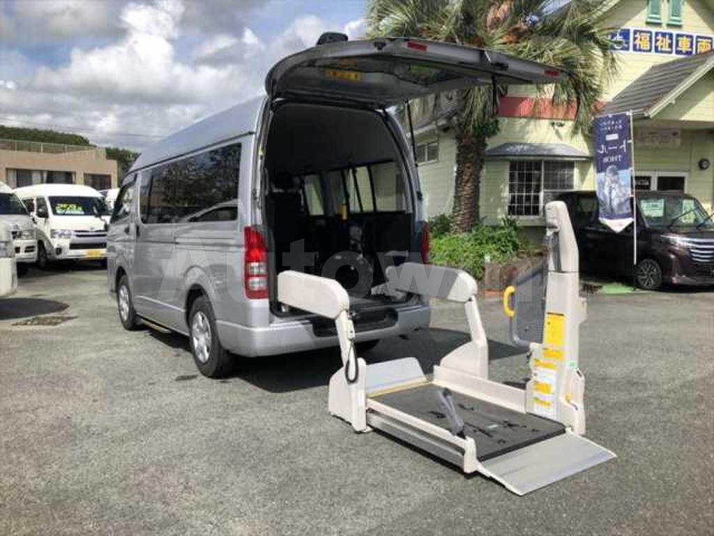 TRH200-0175322 2013 TOYOTA REGIUSACE VAN-0
