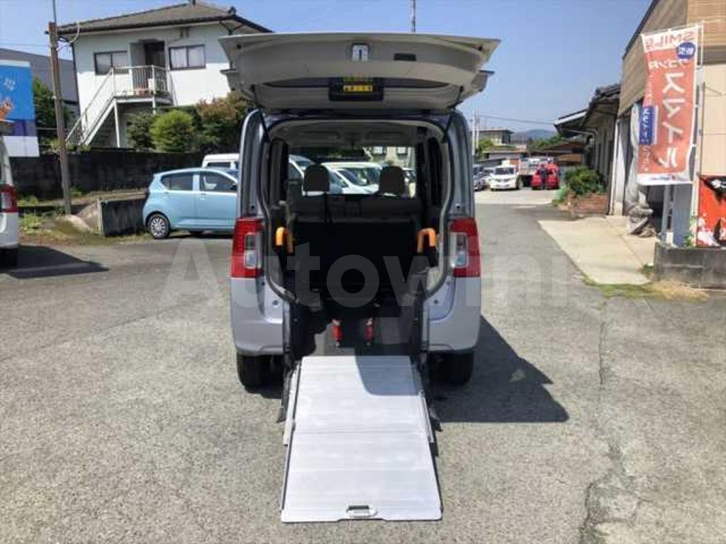 LA600S-0529819 2017 DAIHATSU TANTO-1