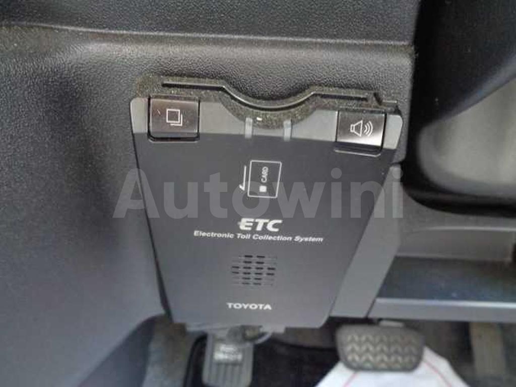 2012 TOYOTA SIENTA - 10