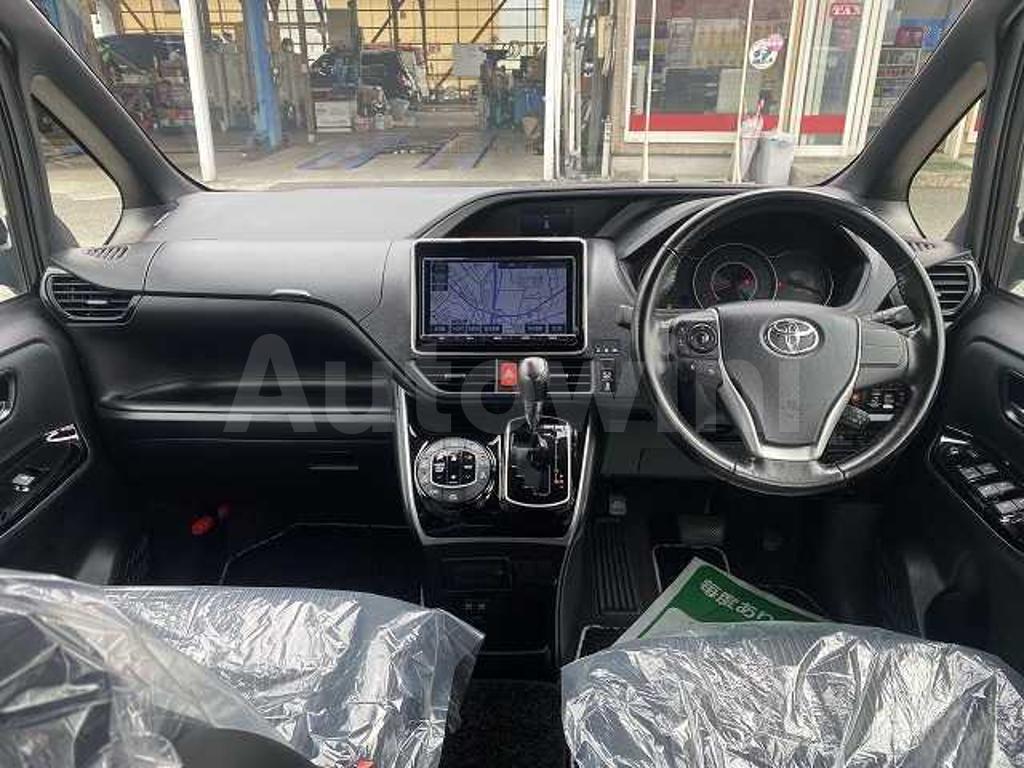 ZRR80-0404847 2018 TOYOTA VOXY-1