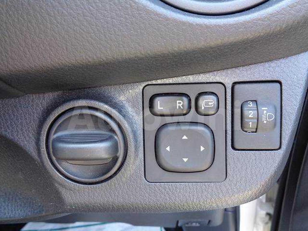 2019 TOYOTA VITZ - 7