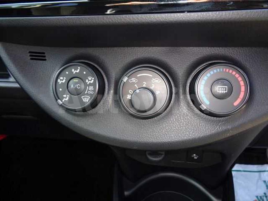 2019 TOYOTA VITZ - 10