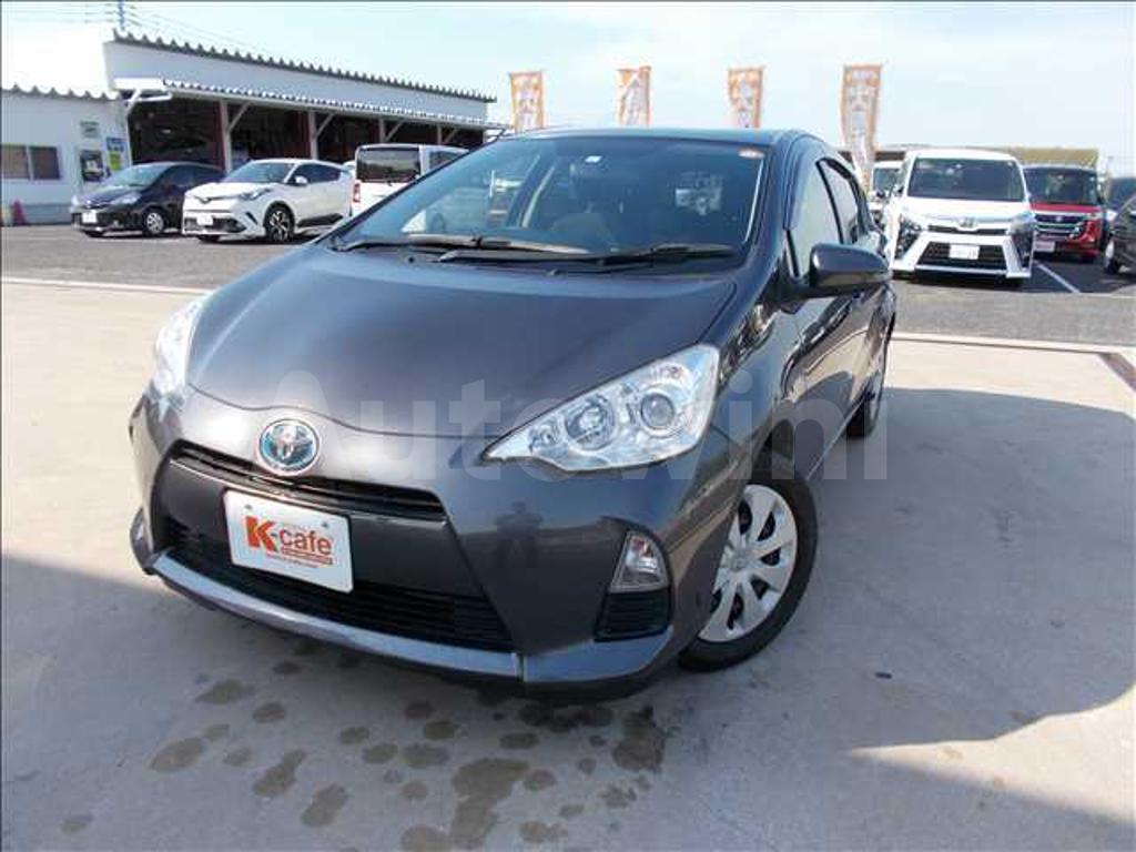 NHP10-6209373 2013 TOYOTA AQUA-0