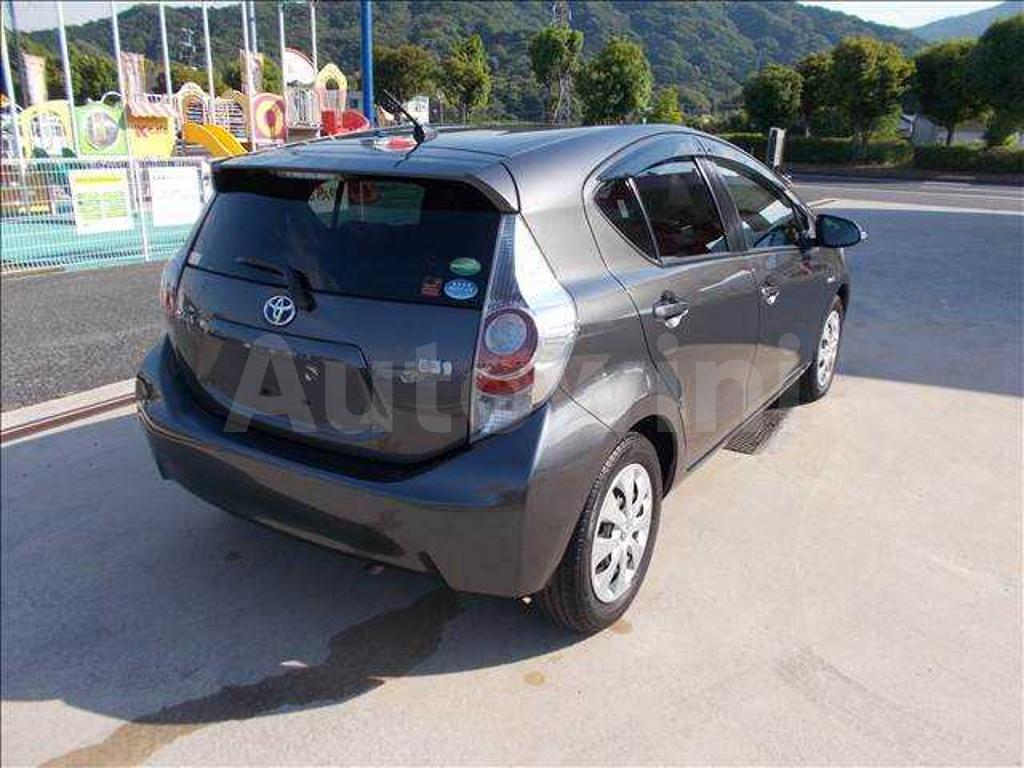 NHP10-6209373 2013 TOYOTA AQUA-2