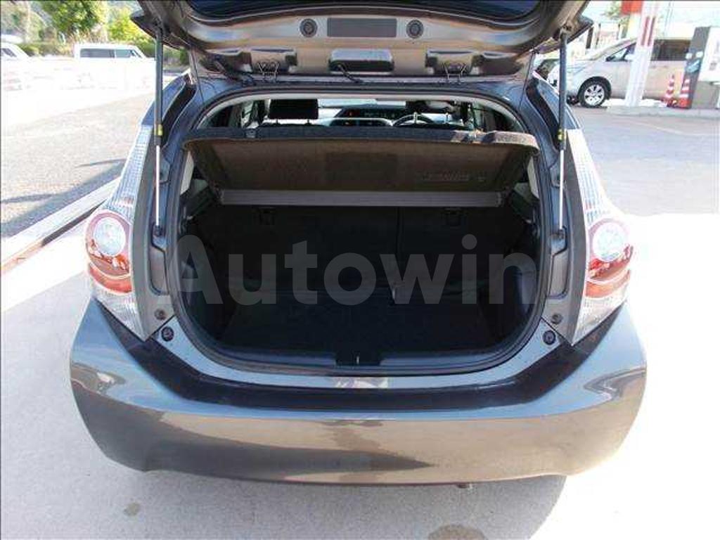NHP10-6209373 2013 TOYOTA AQUA-4