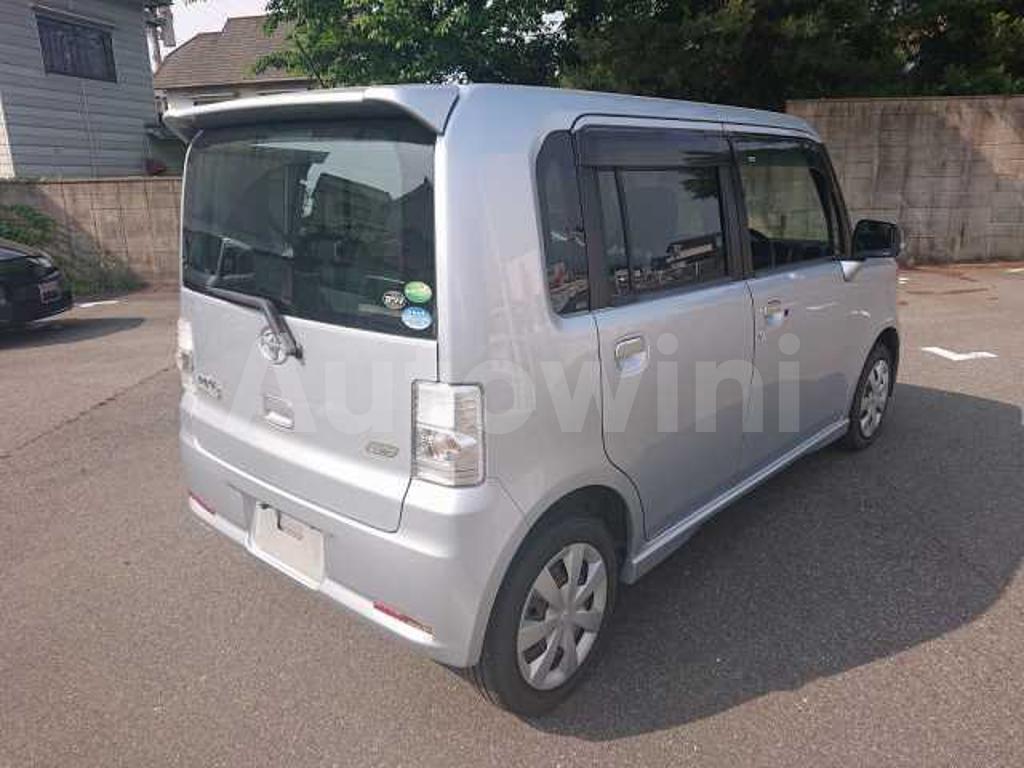 L575A-0027214 2013 TOYOTA PIXIS SPACE-2