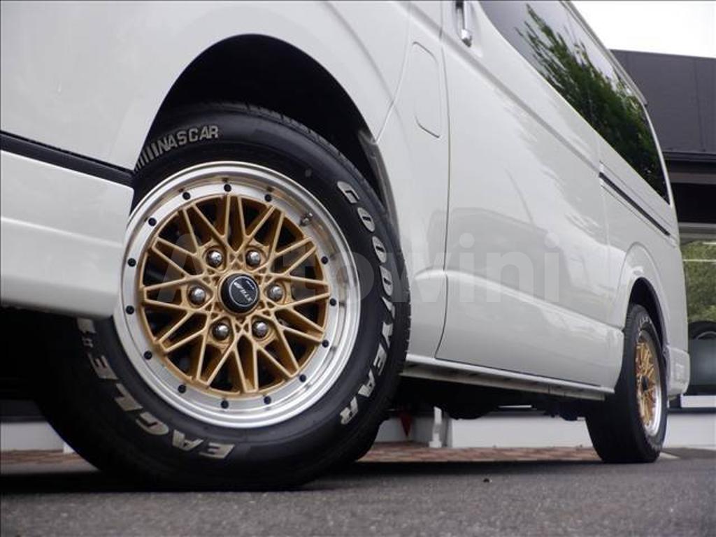 2018 TOYOTA HIACE VAN - 9