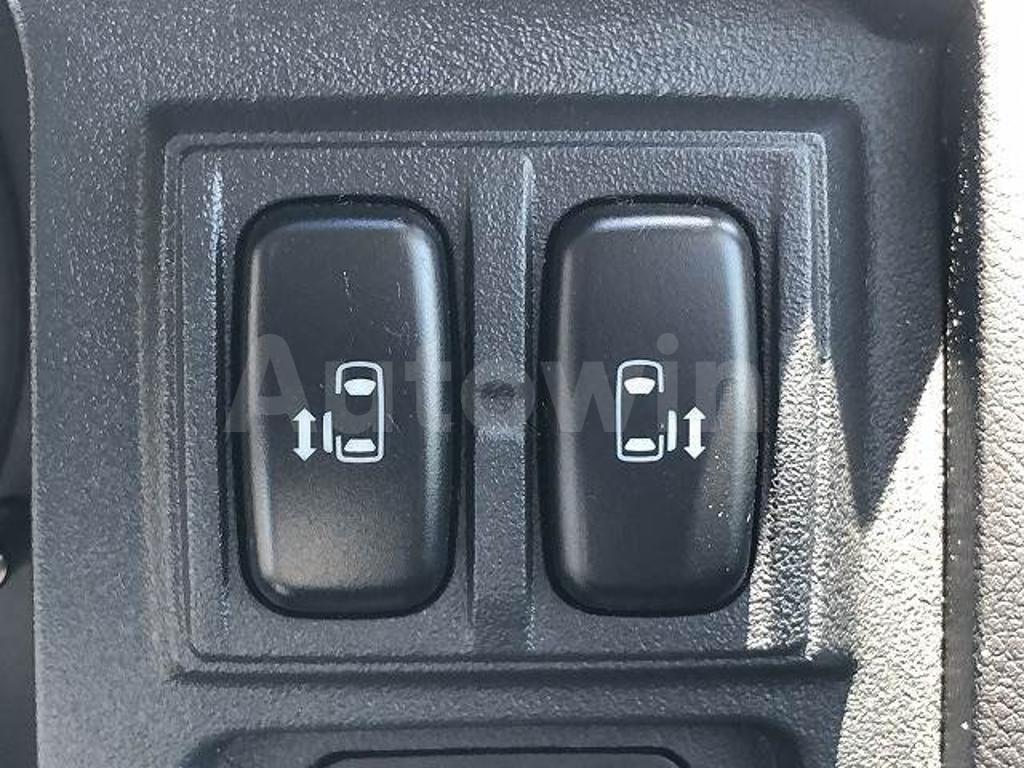 CV1W-0907702 2013 MITSUBISHI DELICA D5-4